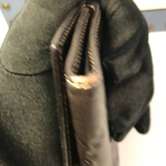 💯 Original GUCCIImprime Monogram GG Pierce 6 Key Case Black - Picture 14 of 16